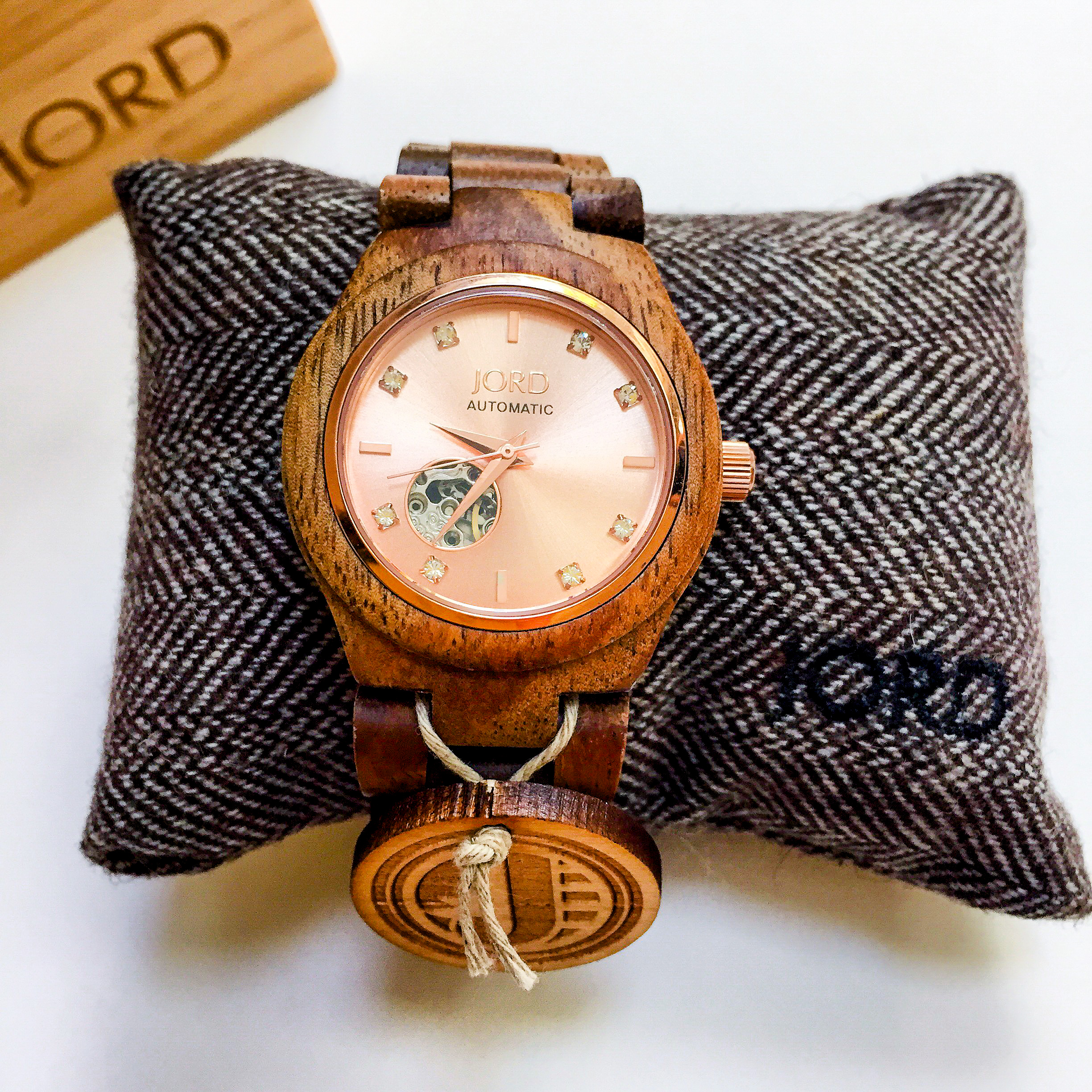 Holiday Giveaway with Jord Watches